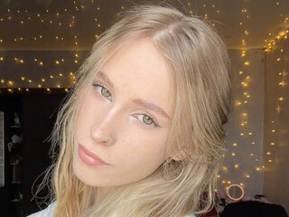 AmilySunray private camshow live