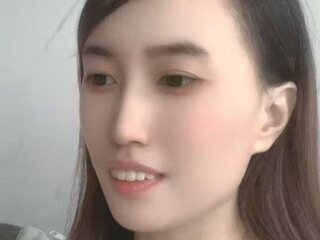 MengyinggYe shows nude webcam